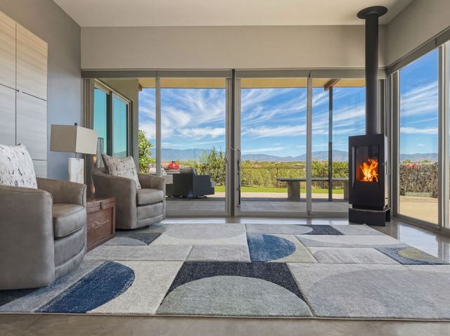 13 Sendero Ensueno, Santa Fe, NM 87506