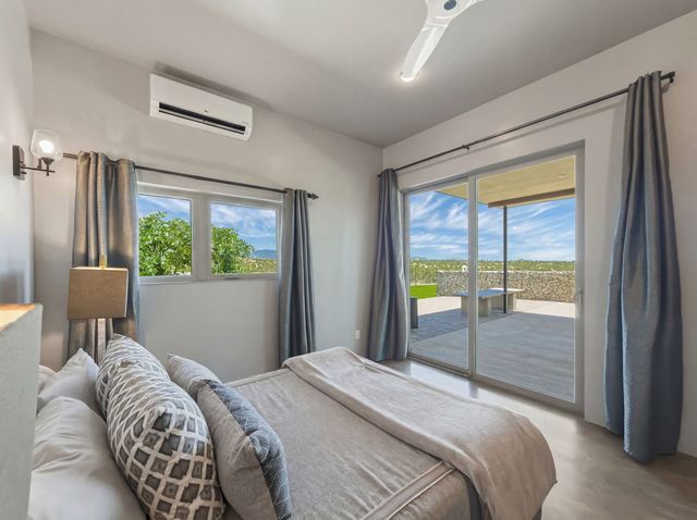 13 Sendero Ensueno, Santa Fe, NM 87506