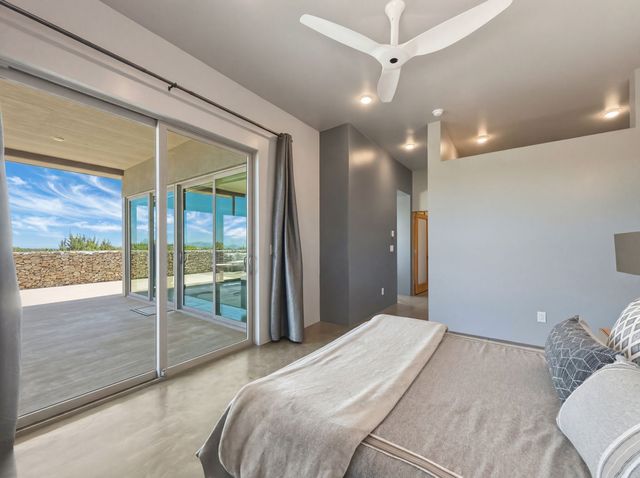 13 Sendero Ensueno, Santa Fe, NM 87506