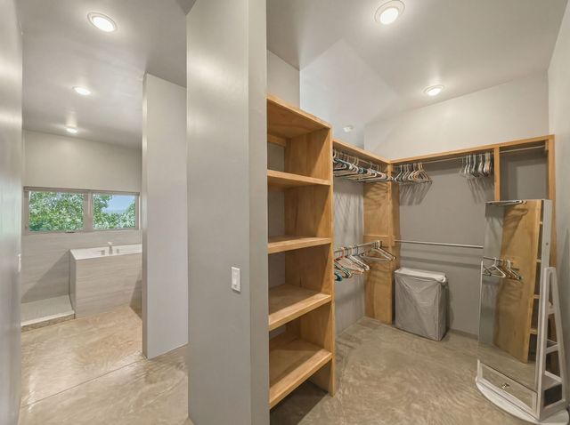 13 Sendero Ensueno, Santa Fe, NM 87506