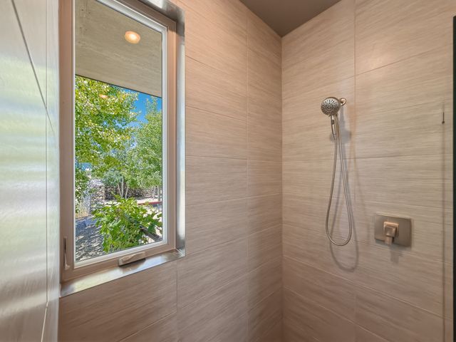 13 Sendero Ensueno, Santa Fe, NM 87506
