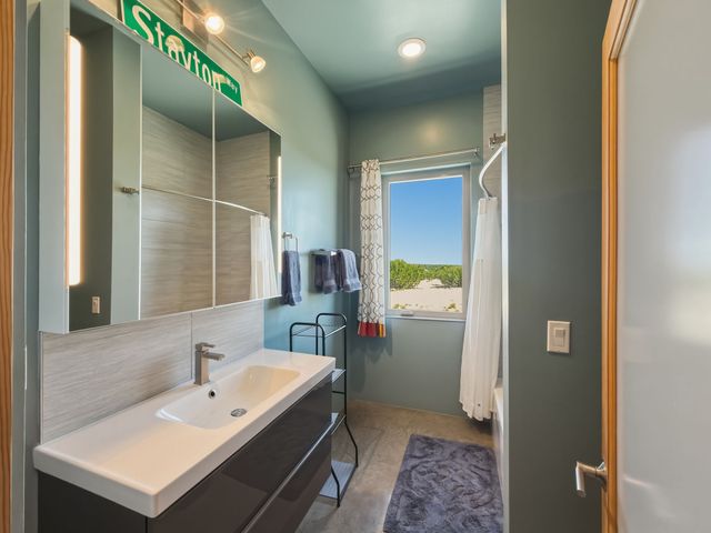 13 Sendero Ensueno, Santa Fe, NM 87506