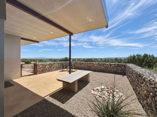 13 Sendero Ensueno, Santa Fe, NM 87506