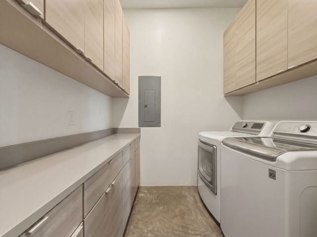 13 Sendero Ensueno, Santa Fe, NM 87506