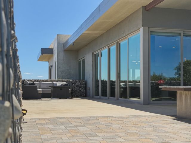 13 Sendero Ensueno, Santa Fe, NM 87506