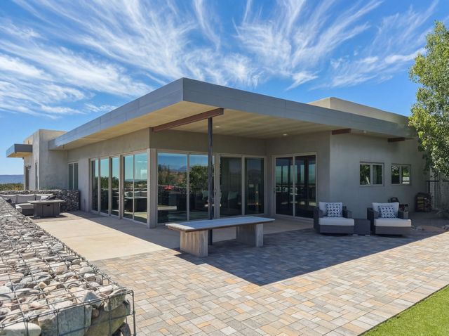 13 Sendero Ensueno, Santa Fe, NM 87506