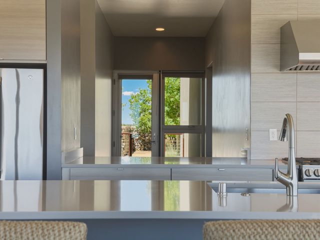 13 Sendero Ensueno, Santa Fe, NM 87506