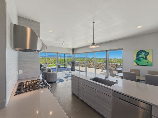 13 Sendero Ensueno, Santa Fe, NM 87506