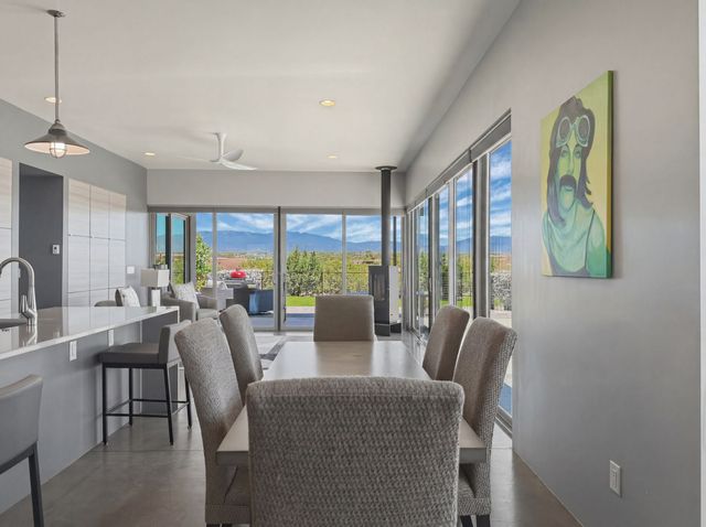 13 Sendero Ensueno, Santa Fe, NM 87506