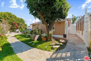 6724 Mammoth Avenue, Van Nuys, CA 91405