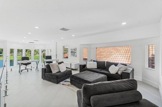5239 Suffolk Drive, Boca Raton, FL 33496