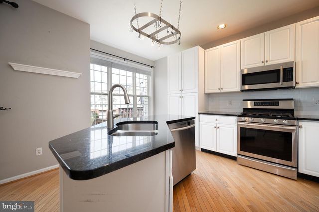 326 ROCKMEADE DR, Wilmington, DE 19810