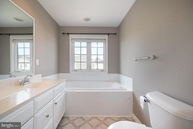 326 ROCKMEADE DR, Wilmington, DE 19810