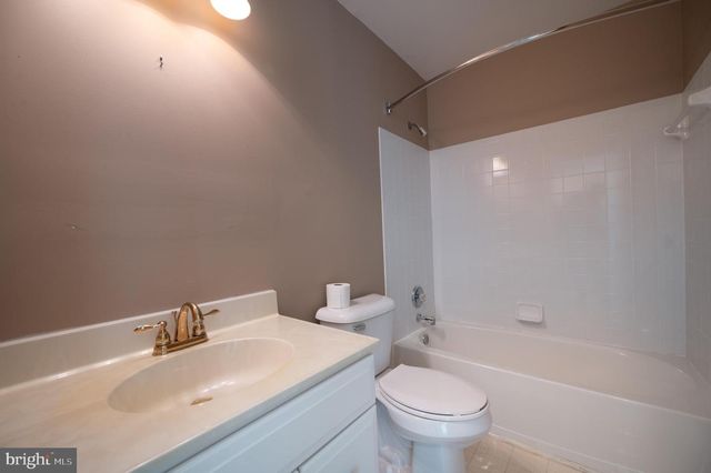 326 ROCKMEADE DR, Wilmington, DE 19810