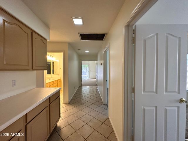 1667 S SYCAMORE Place, Chandler, AZ 85286