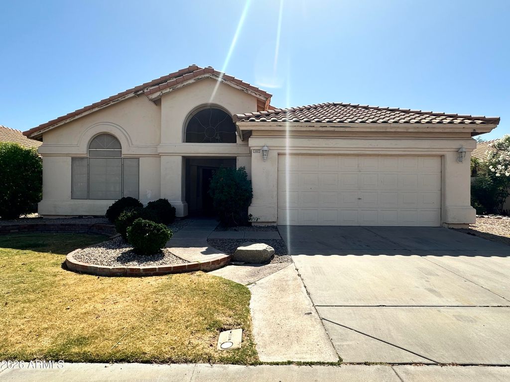 1667 S SYCAMORE Place, Chandler, AZ 85286