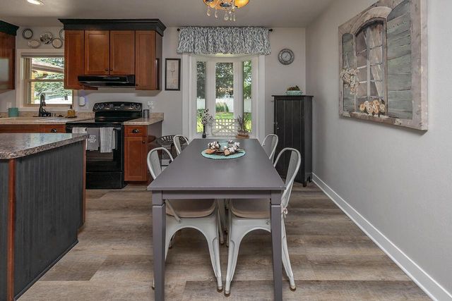 1618 S Wildwood DRIVE, New Berlin, WI 53151
