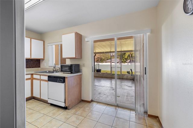 1907 FLUORSHIRE DRIVE, Brandon, FL 33511