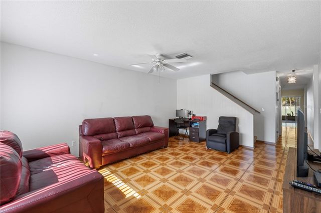 1907 FLUORSHIRE DRIVE, Brandon, FL 33511