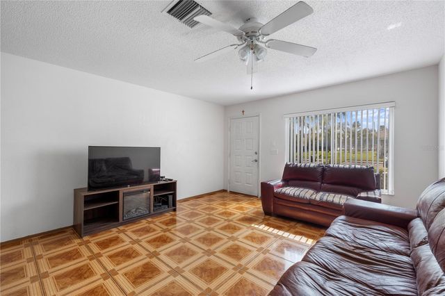 1907 FLUORSHIRE DRIVE, Brandon, FL 33511