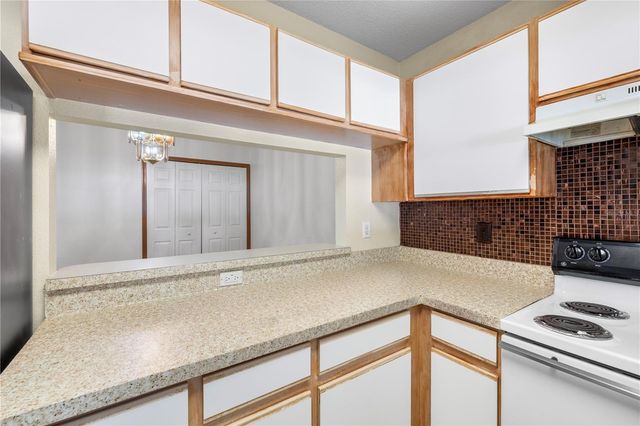 1907 FLUORSHIRE DRIVE, Brandon, FL 33511