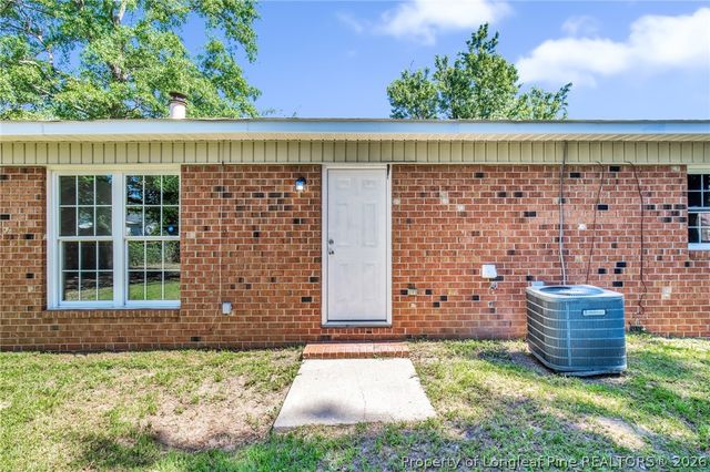 4765 NW Friar Avenue, Fayetteville, NC 28304