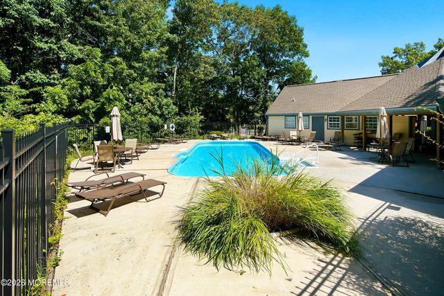 141 Spoon Bill Holw Hollow, Bayville, NJ 08721