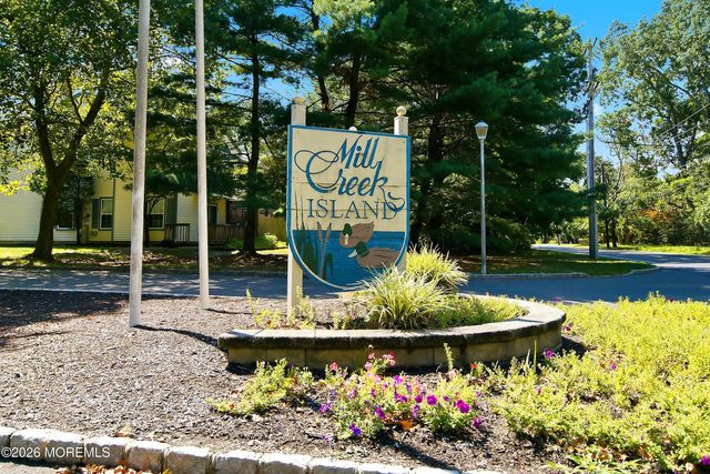 141 Spoon Bill Holw Hollow, Bayville, NJ 08721