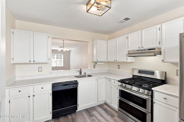 141 Spoon Bill Holw Hollow, Bayville, NJ 08721