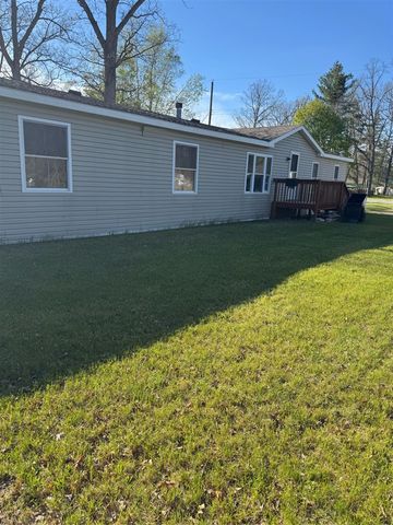 816 E James Street, White Cloud, MI 49349
