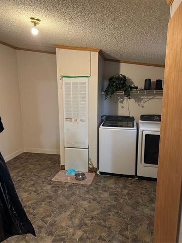 816 E James Street, White Cloud, MI 49349