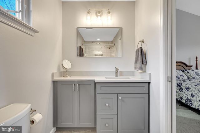 12167 EDDYSPARK DR, Herndon, VA 20170