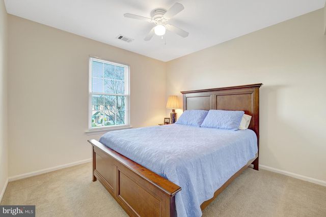 12167 EDDYSPARK DR, Herndon, VA 20170