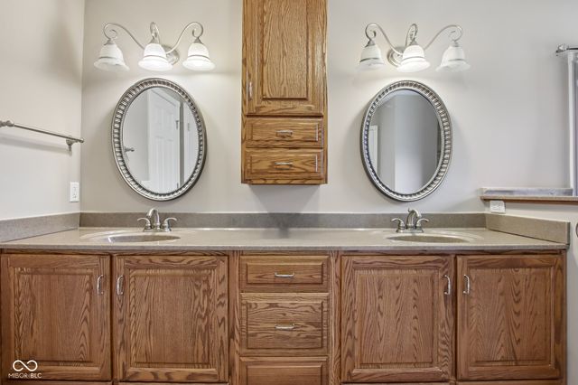 4450 W 300 N, Fairland, IN 46126