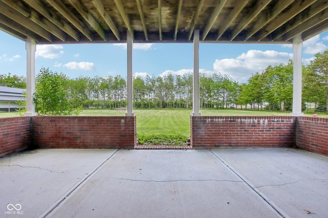 4450 W 300 N, Fairland, IN 46126