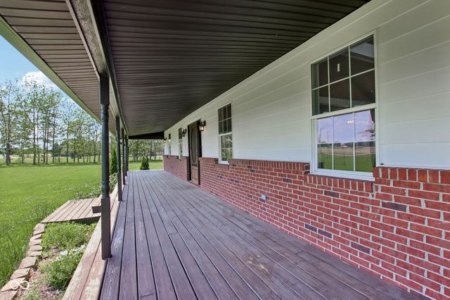 4450 W 300 N, Fairland, IN 46126