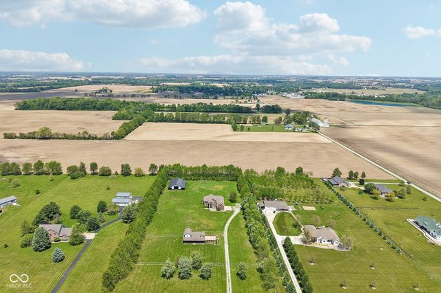 4450 W 300 N, Fairland, IN 46126