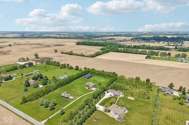4450 W 300 N, Fairland, IN 46126