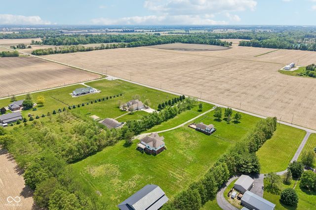 4450 W 300 N, Fairland, IN 46126