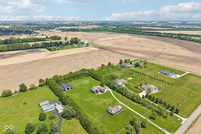 4450 W 300 N, Fairland, IN 46126
