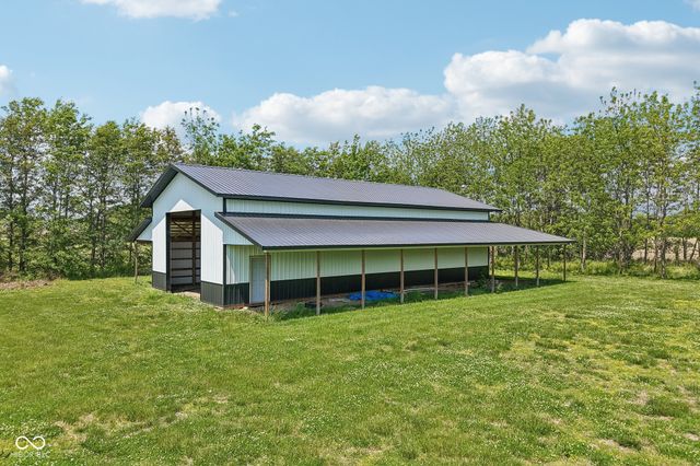 4450 W 300 N, Fairland, IN 46126