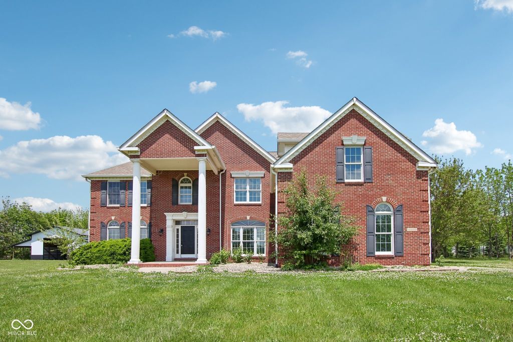 4450 W 300 N, Fairland, IN 46126