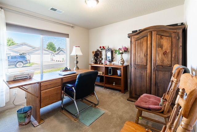1004 N Marcus Ln, Spokane Valley, WA 99216