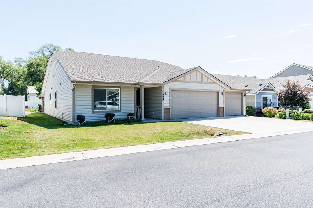 1004 N Marcus Ln, Spokane Valley, WA 99216