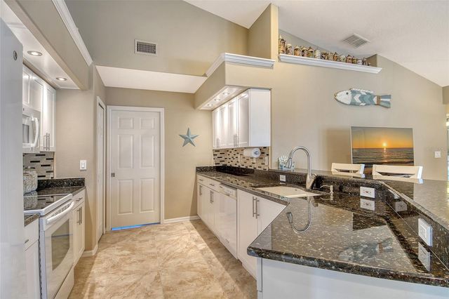 4577 COUNTRY MANOR DRIVE, Sarasota, FL 34233