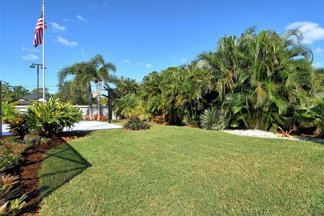 4577 COUNTRY MANOR DRIVE, Sarasota, FL 34233