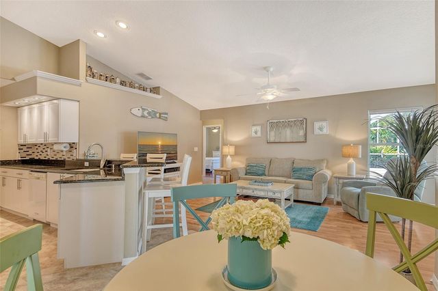 4577 COUNTRY MANOR DRIVE, Sarasota, FL 34233