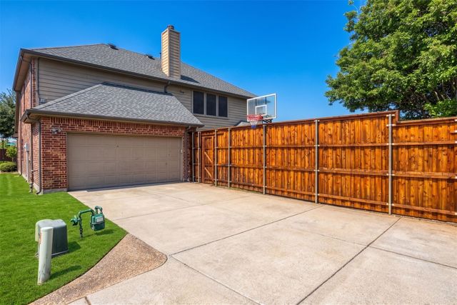 6201 Whetstone Drive, Mckinney, TX 75070