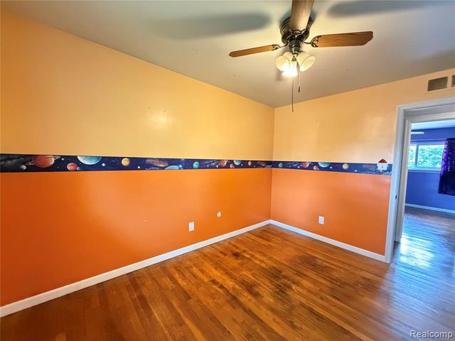 1861 Grange Road, Trenton, MI 48183