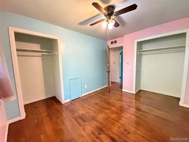 1861 Grange Road, Trenton, MI 48183